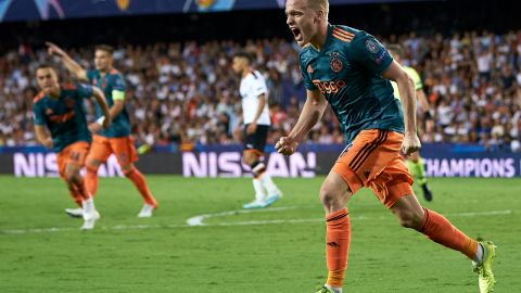 Donny van de Beek, uno de los jugadores holandeses que podría llegar al Barcelona.