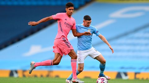Raphael Varane tuvo el partido de sus pesadillas.