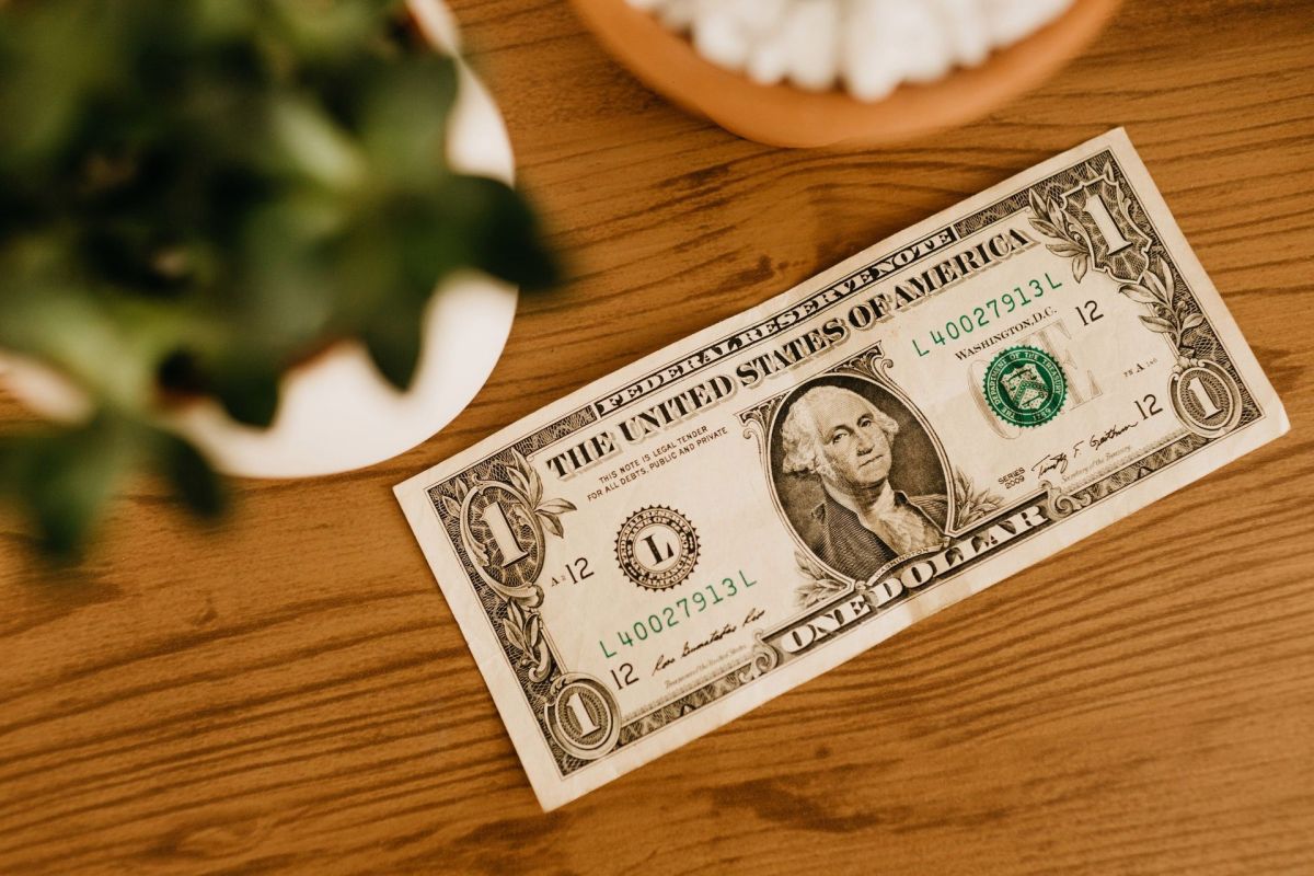 ¿Cuánto vale 5 centavos de dólar?