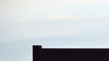 La soledad y el aislamiento son factores clave que explican por qué muchos hombres mayores de edad deciden quitarse la vida.