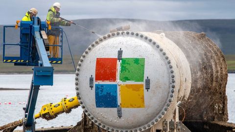 114364679_442microsoft_0654