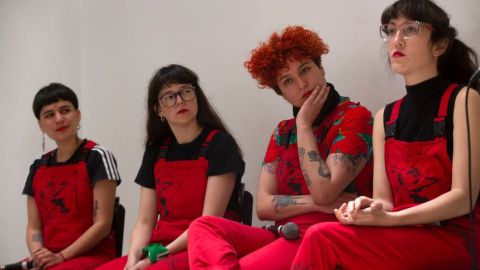 Derechos de autor de la imagenGETTY IMAGES
Image caption
Dafne Valdes, Sibila Sotomayor, Lea Caceres y Paula Cometa de Las Tesis.