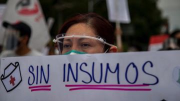 Personal sanitario en México realizó varias protestas para exigir mejoras en sus condiciones laborales.