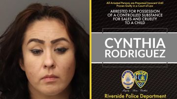 Cynthia Rodriguez fue arrestada por la policía de Riverside, California.