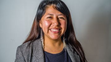 Mayra Medina logró obtener una licenciatura en servicios comunitarios en UCLA.