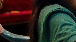 Los expertos indican que pintar es una muy buena terapia para los más pequeños.