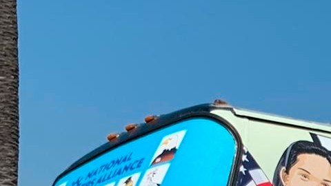 El autobús que usan los activistas para recorrer el país.