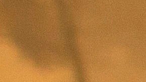 Restos de una vivienda destruida por el fuego en Berry Creek, California.