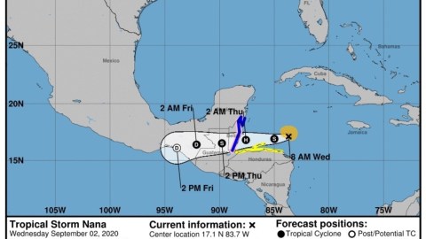 El pronóstico de tres días de la tormenta tropical Nana en su paso por Centroamérica.