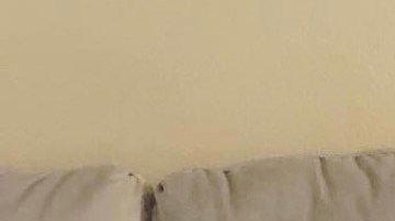 José Suárez con sus nietas Luna (i), Alize y Paris.