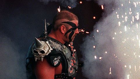 Road Warrior Animal en una pelea en el 2000.