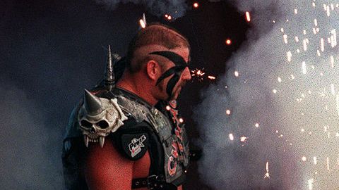 Road Warrior Animal en una pelea en el 2000.
