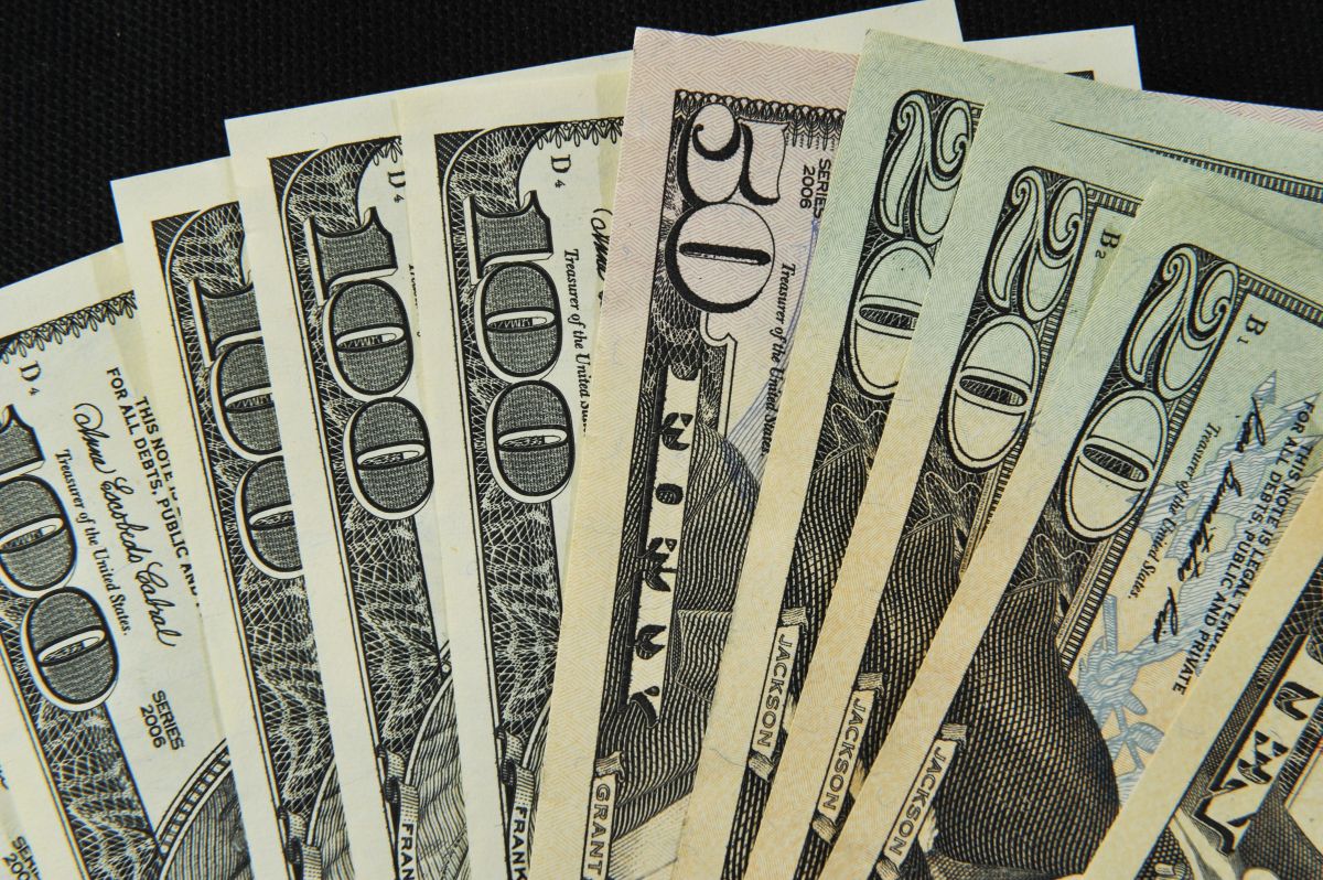 Upstart makes the first online loan platform in Spanish available to US Latinos Upstart makes the first online loan platform in Spanish available to US Latinos