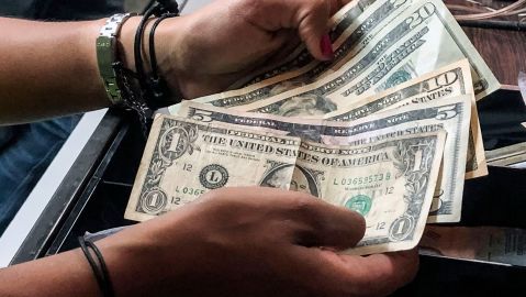 Los $600 dólares semanales por desempleo se desploman hasta los $5 dólares en algunos estados