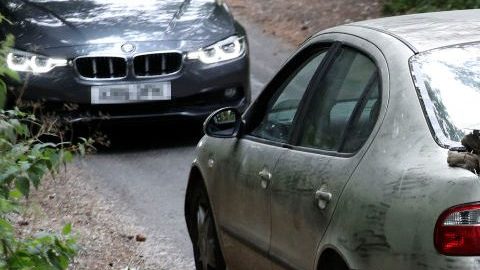 Procura en medida de lo posible nunca perder de vista tu vehículo, sobre todo si lo dejas aparcado en terrenos solitarios.