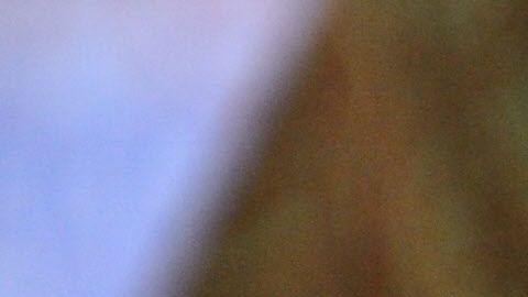 Un grupo de personas que esperaban un cheque de estímulo se llevaron una sorpresa cuando un desconocido les entregó dinero en efectivo