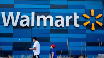Walmart es de las pocas compañías que tiene más empleados en almacenes y centros de distribución que corporativos. En pandemia prácticamente la compañía no paró.