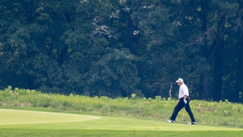 Trump desgrava impuestos al declarar como gastos comerciales su lujosos estilo de vida.