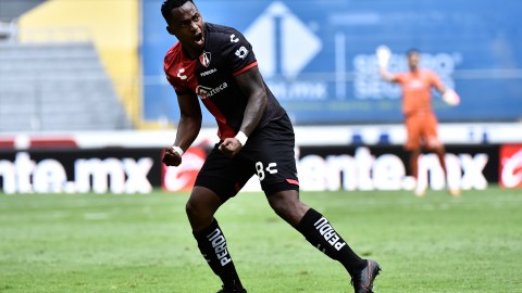 Renato Ibarra metió su segundo gol con el Atlas.