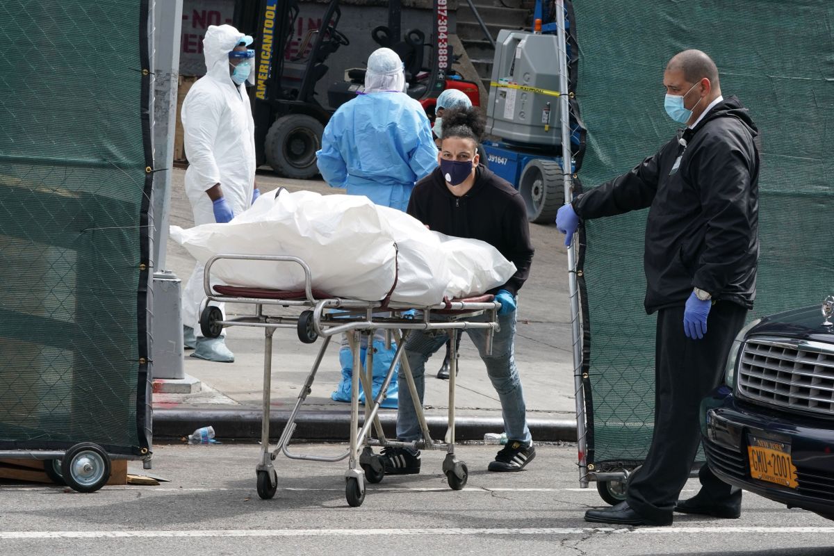 El mundo supera los 35 millones de contagios de coronavirus - La Opinión