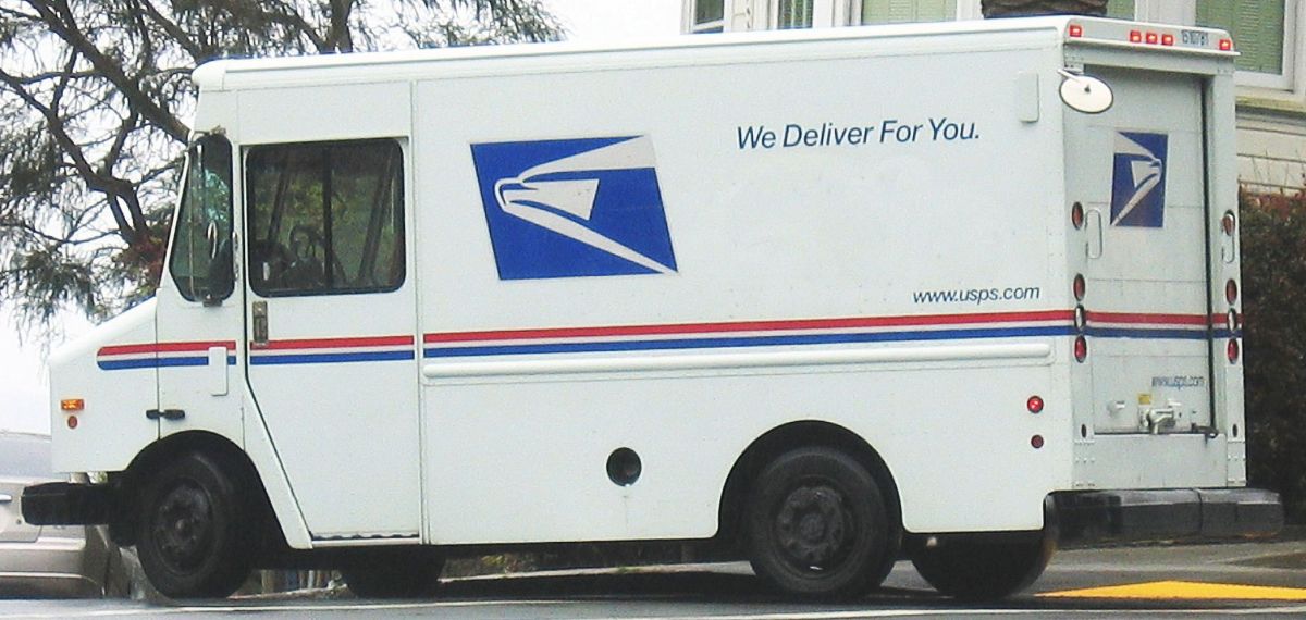USPS sets shipping deadlines for Christmas packages for the US.