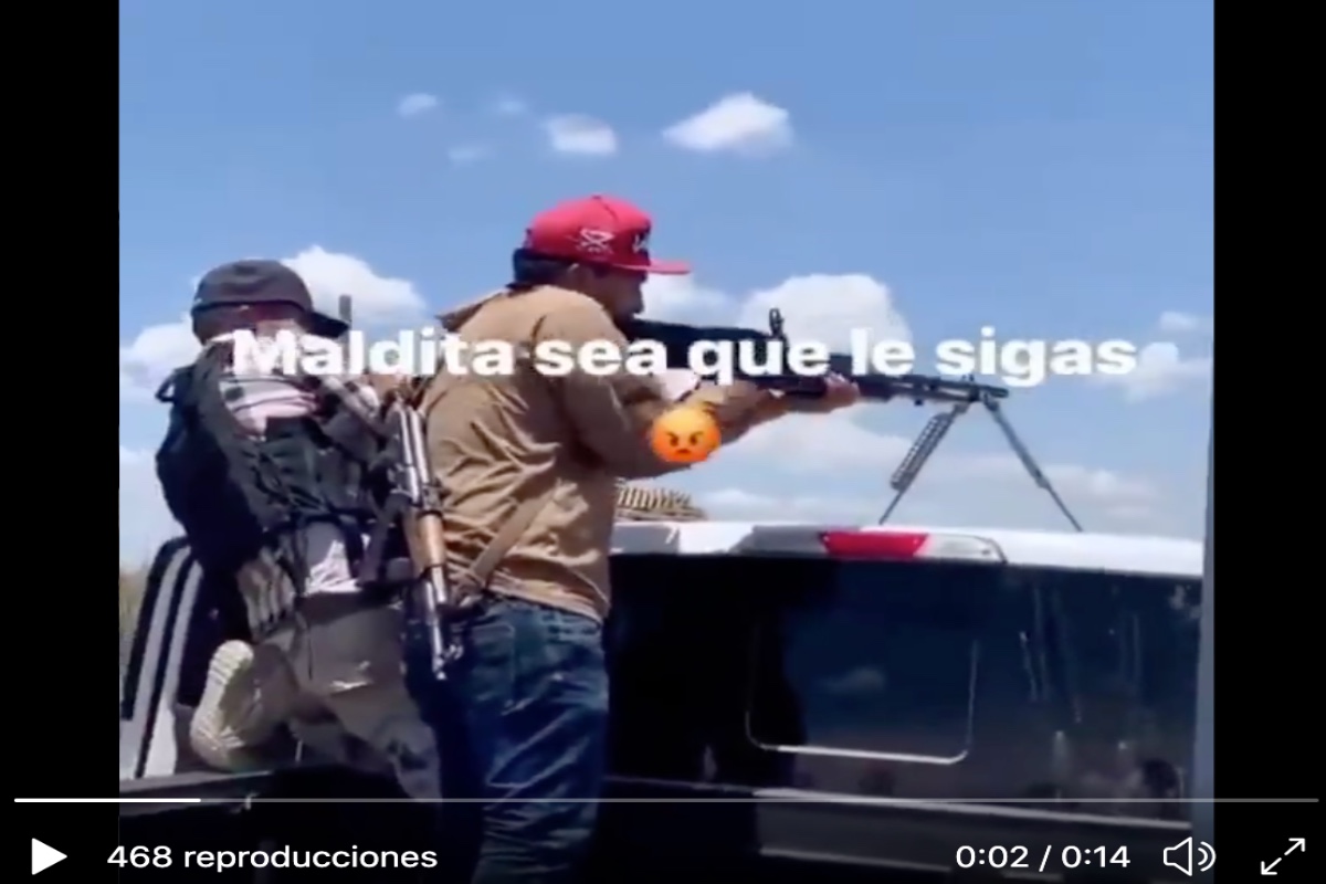 VIDEO: Narcos de los Chapitos entrenan con ametralladora a nuevo sicario -  La Opinión