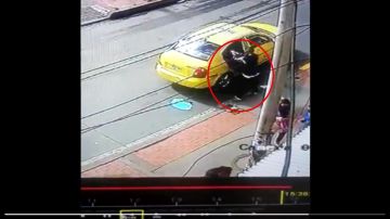 VIDEO: Sicario mata a balazos a cantante de rap cuando abordaba taxi