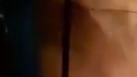 VIDEO: Sicarios balean y queman restaurante, había al menos 2 personas adentro