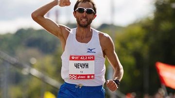 Yuri Chechun, ganador del Maratón de Moscú.