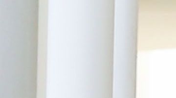 Cada vez más estudiantes viven con sus padres debido al alto costo de vida en California. (Archivo/La Opinión)