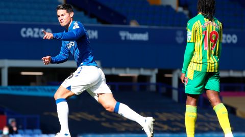 James Rodríguez empieza a brillar con el Everton.
