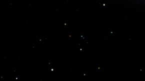 La ilustración muestra un asteroide cercano a la Tierra como el asteroide 2020 SW viajando a través del espacio.