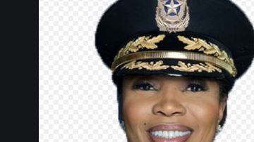 Reneé Hall presentó este martes su carta de renuncia.