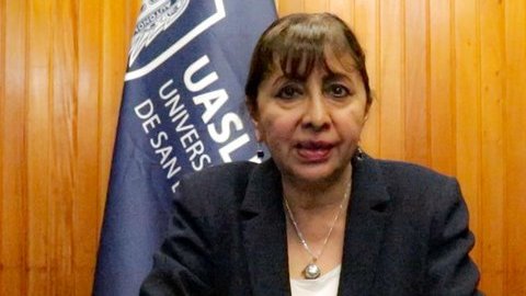 Elvira Castañón Ruiz.