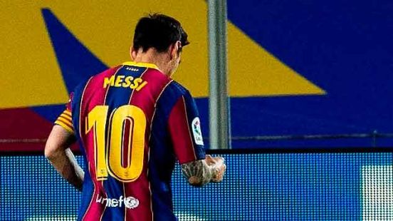 Leo Messi se mostró enchufado como siempre con su equipo.