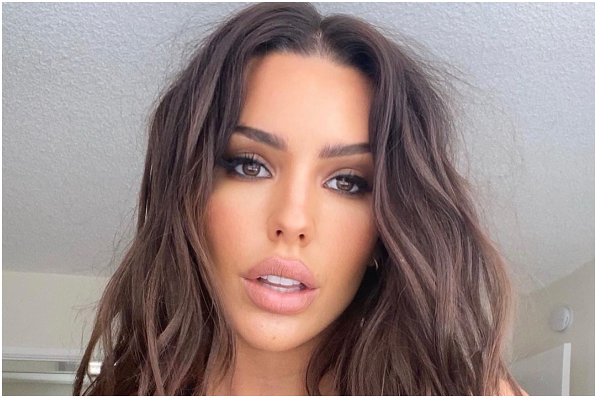 Conoce la casa desde donde Paige Woolen, la reina del topless, seduce a(00)