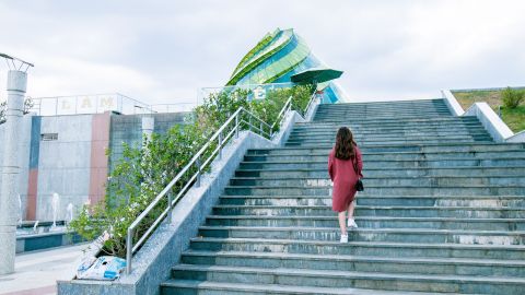 Las escaleras en los sueños simbolizan cambios.