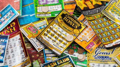 La joven soñó que gano la lotería y siguió su instinto.