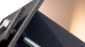 La persona que monitoreaba las cámaras le llamó la atención al verlo hablando solo.