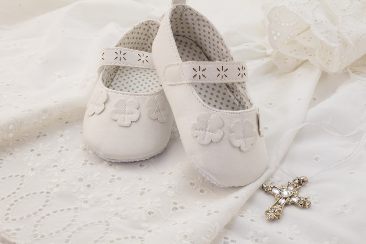 4 estilos de zapatos de niña y niño para usar como vestuario de bautizo -  La Opinión