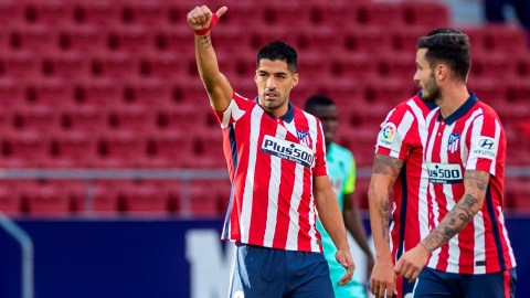 Luis Suárez se estrenó como lo que es, una leyenda.