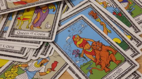 Conoce a los arcanos que te darán suerte en el dinero.