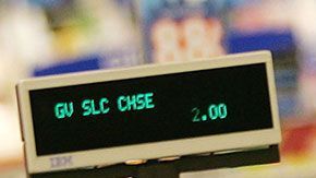 El cajero fue atendido por personal médico de emergencia.