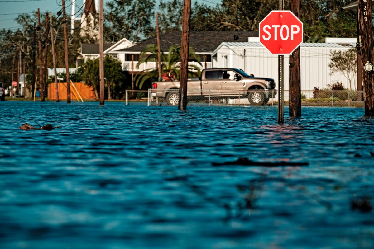 Una zona inundada por el huracán Delta en Delcambre, Louisiana.