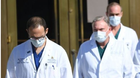 Trump es atendido por alguno de los mejores médicos de EE.UU.