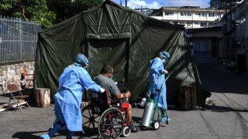 La compra de hospitales móviles prometía "quintuplicar" la capacidad sanitaria.