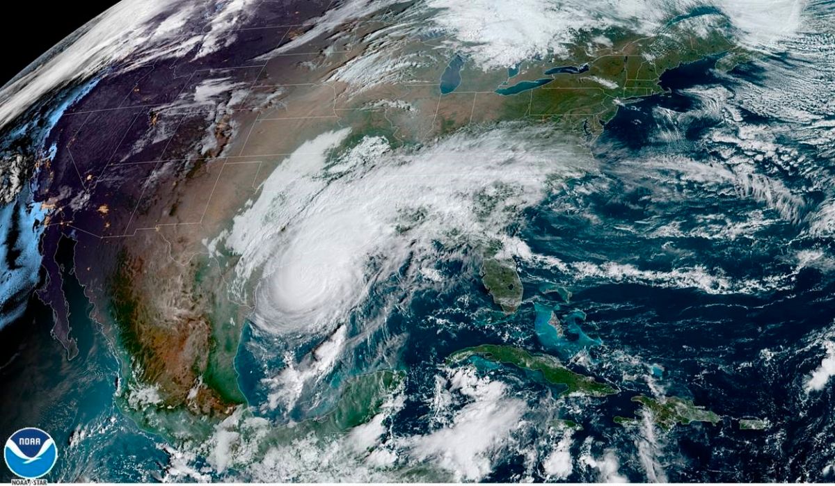 El huracán Delta ya entró en la costa sur de Louisiana.