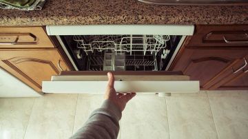 CR-Appliances-Inline-how-to-clean-dishwasher-0820
