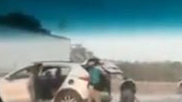 Captan en video cómo sicarios del Cártel del Golfo roban cadáver de cómplice