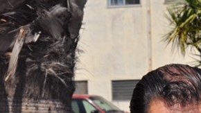 René Beltrán y su hermana Imelda. Él perdió la vida a causa de COVID-19.